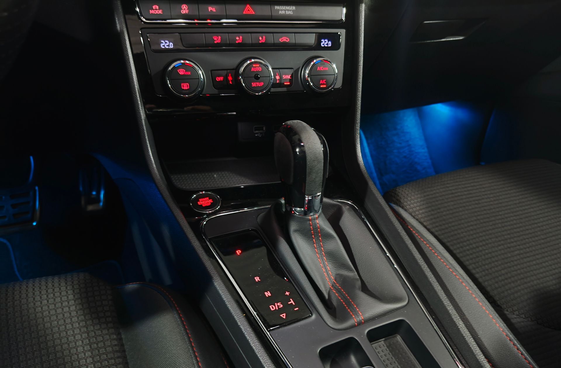 SEAT León ST 1.5 EcoTSI FR Fast Edition DSG - foto 5
