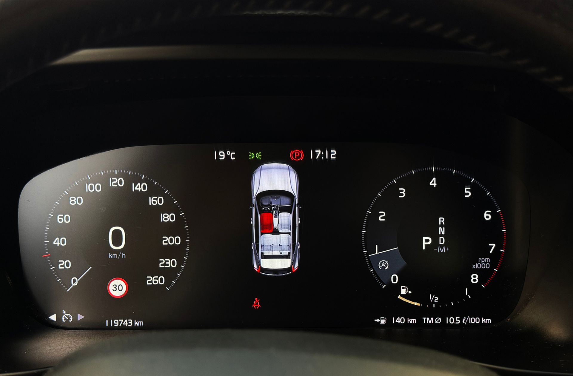 Volvo XC40 T4 Momentum - foto 22