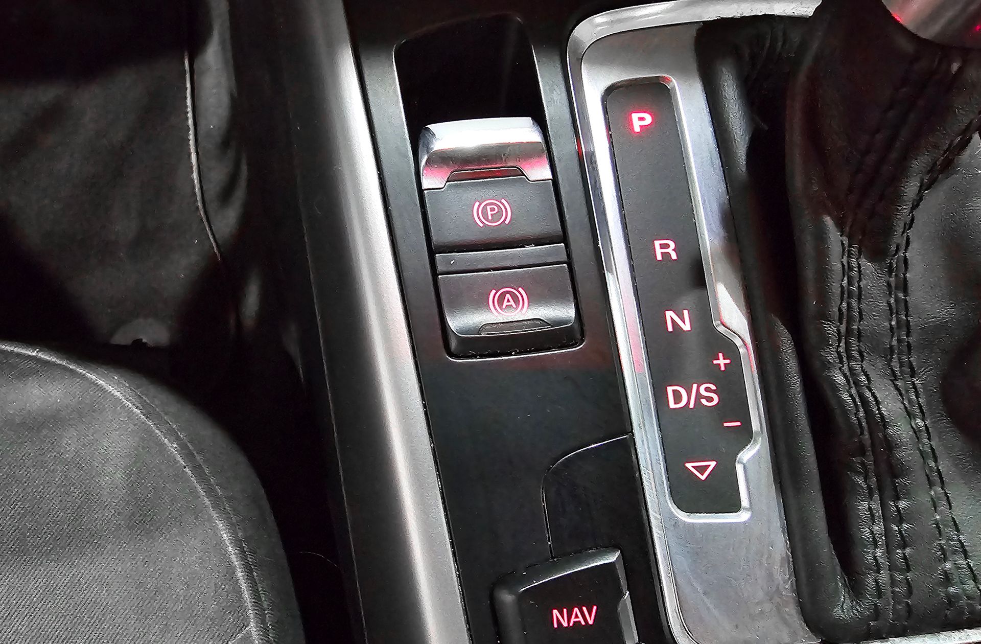 Audi A4 Avant 2.0 TDI multitronic - foto 31