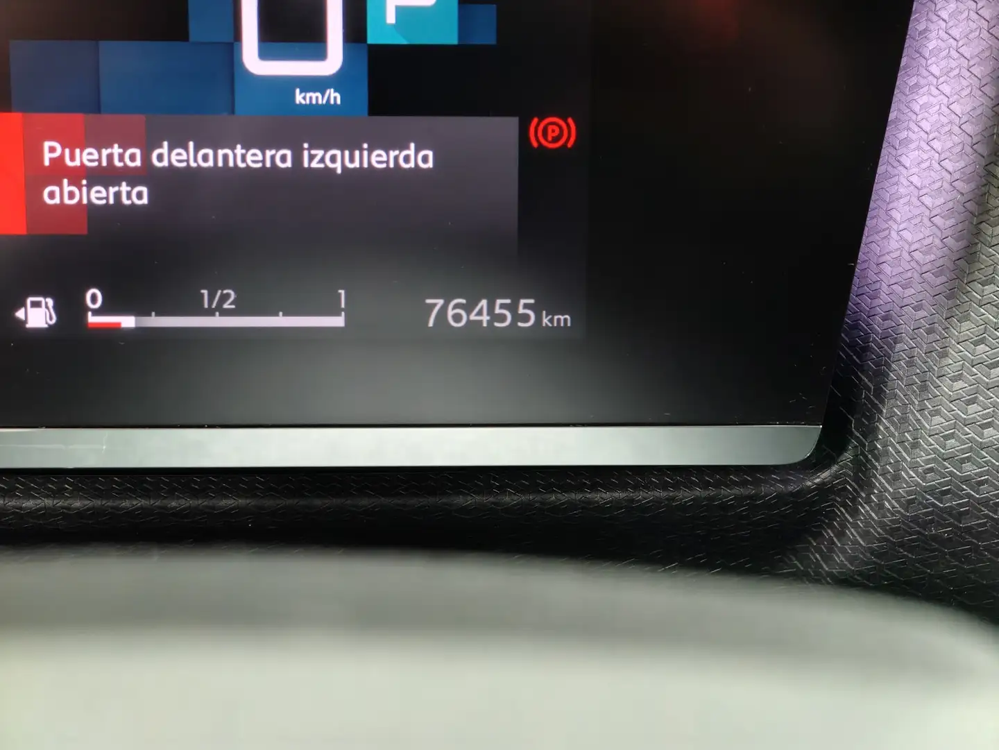 Foto Citroën C4 Citroen C4 BlueHDi 130 S&S Feel Pack EAT8 (130 CV)