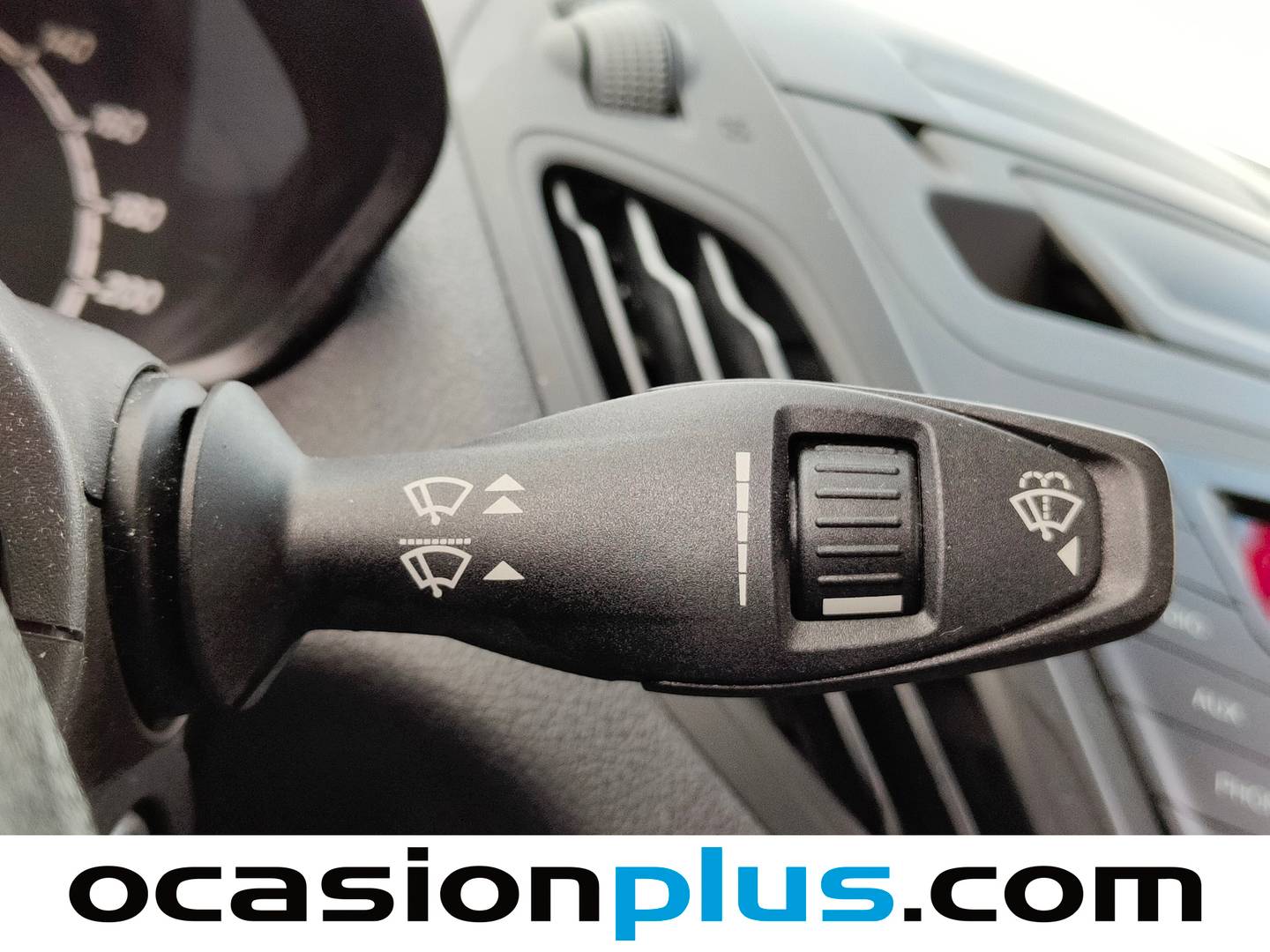 Extras y acabados del Ford Tourneo Courier Ford Tourneo Courier 1.0 EcoBoost Ambiente (100 CV)