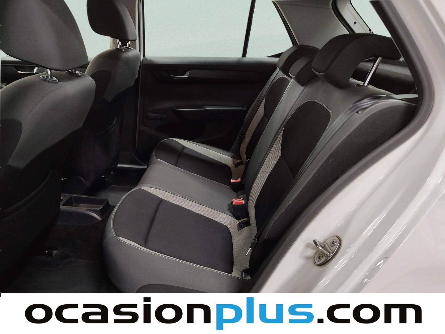 Foto asientos traseros Skoda Fabia Skoda Fabia 1.4 TDI Ambition (90 CV)