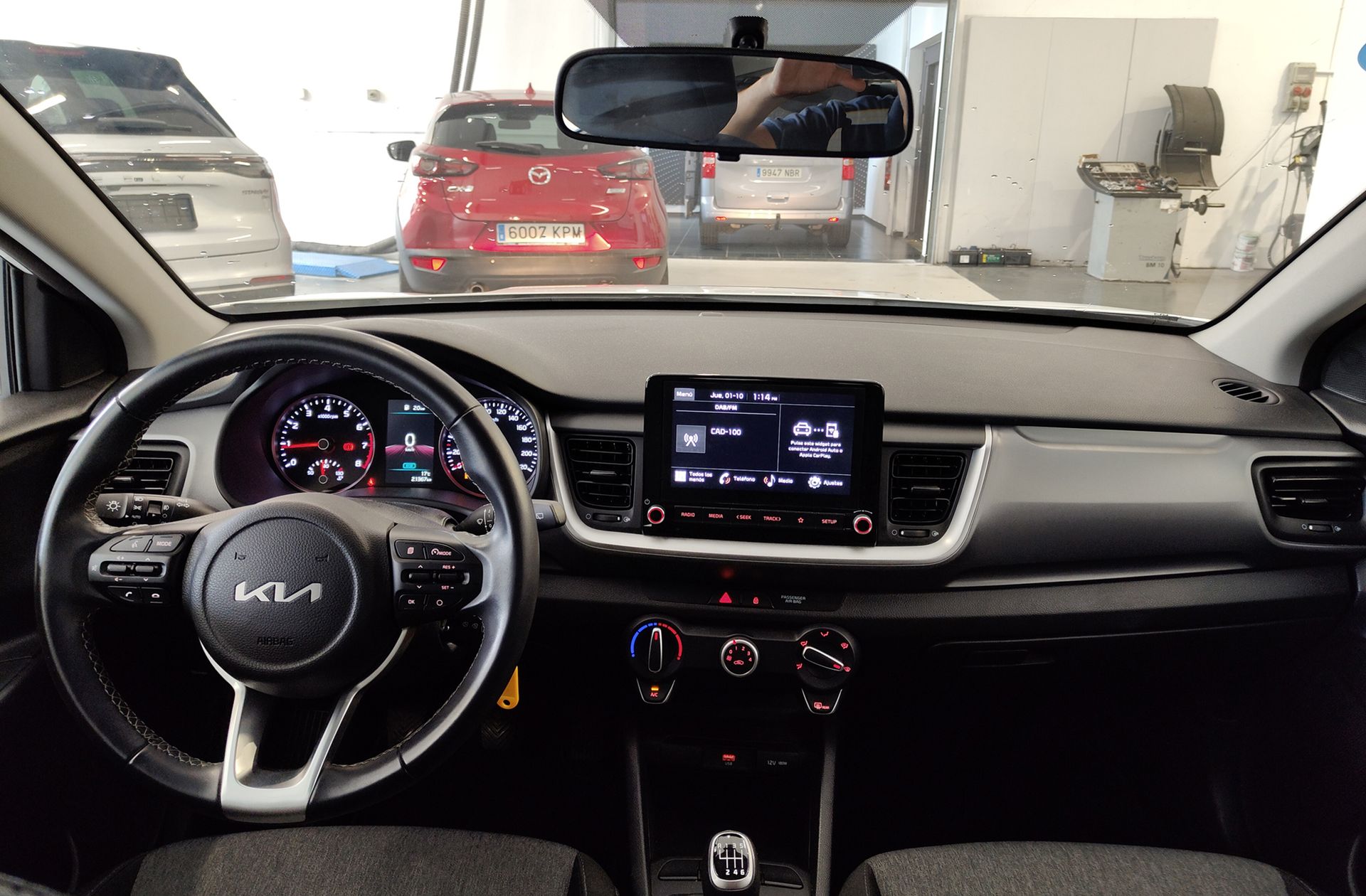 Kia Stonic 1.0 T-GDi MHEV Concept - foto 6