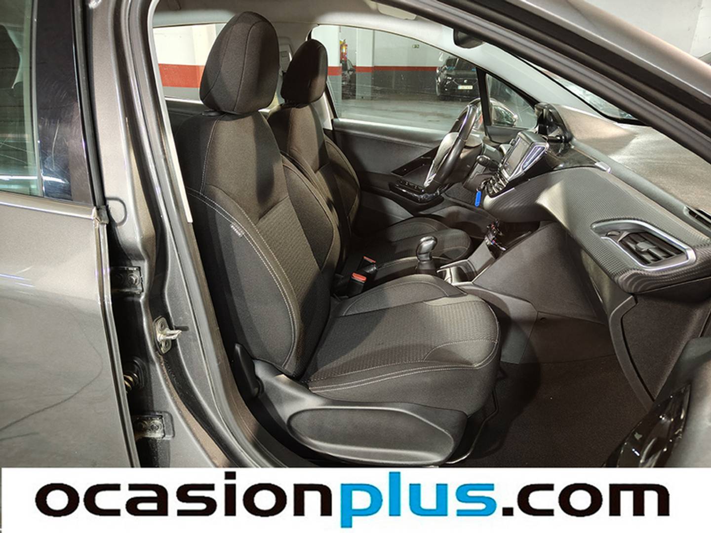 Foto Peugeot 208 Peugeot 208 1.2L PureTech Allure (82 CV)