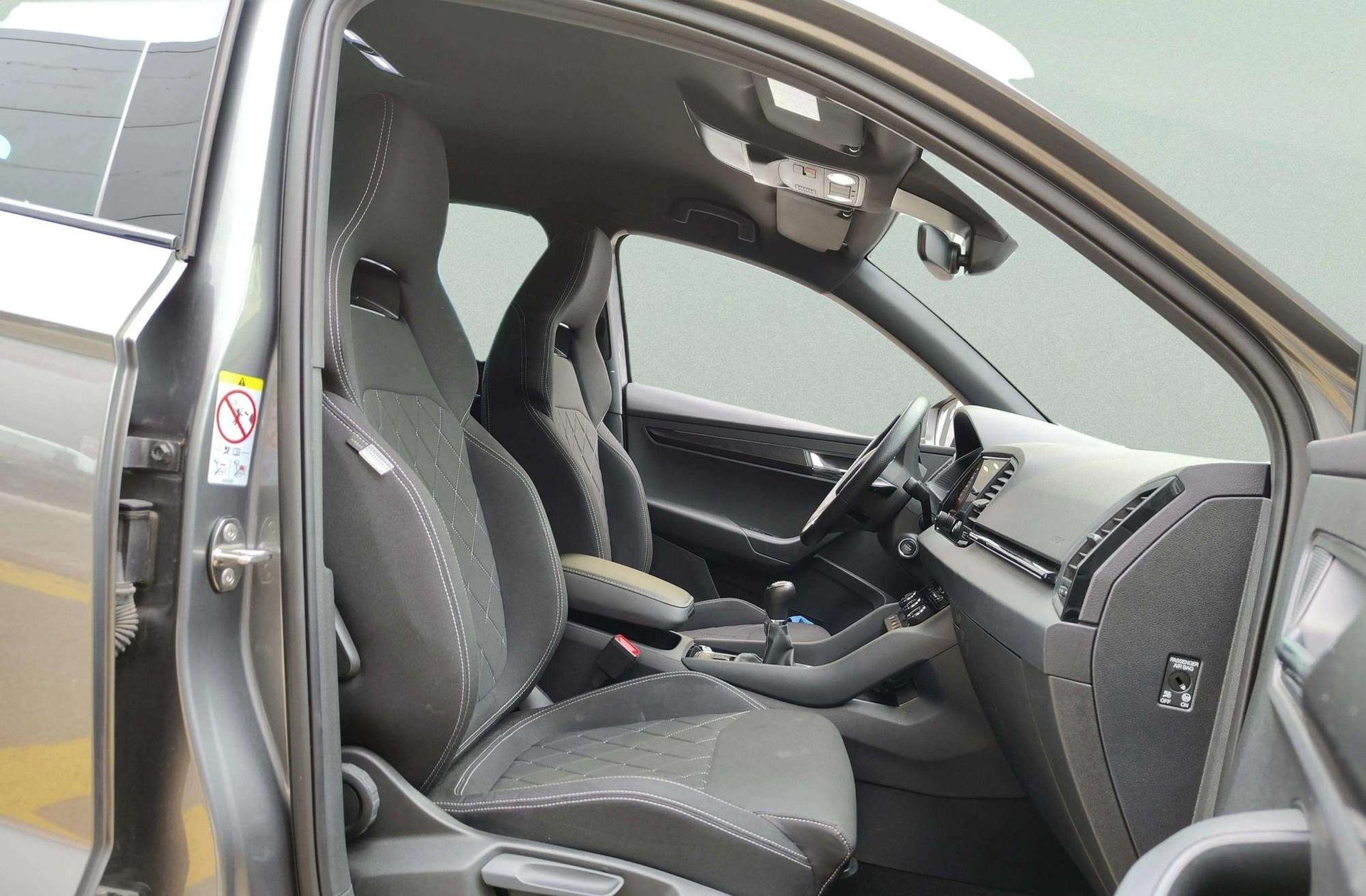 Škoda Karoq 1.5 TSI ACT Sportline - foto 17