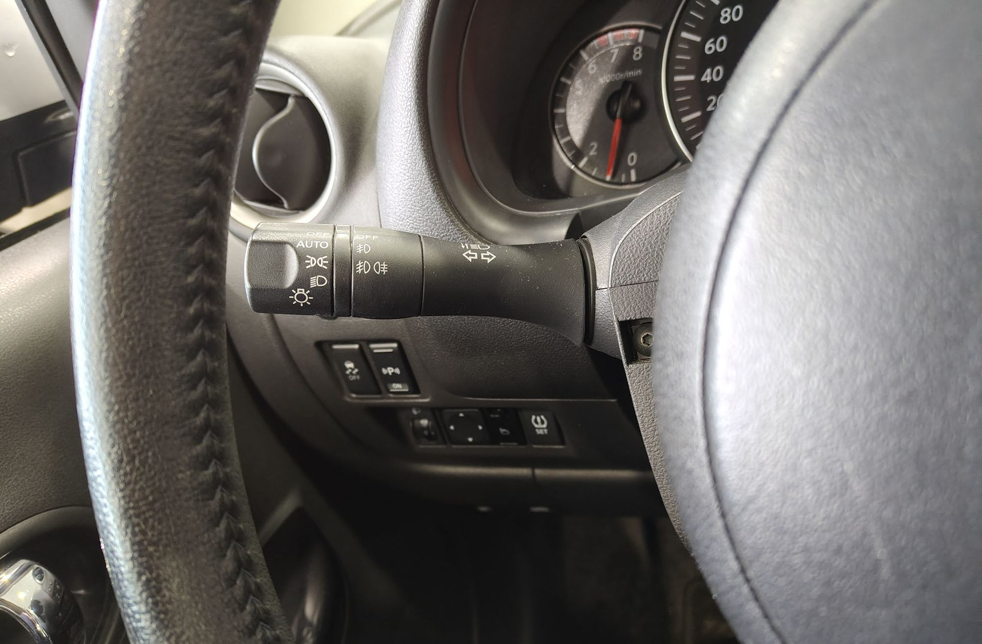 Nissan Micra 1.2G N-TEC - foto 18