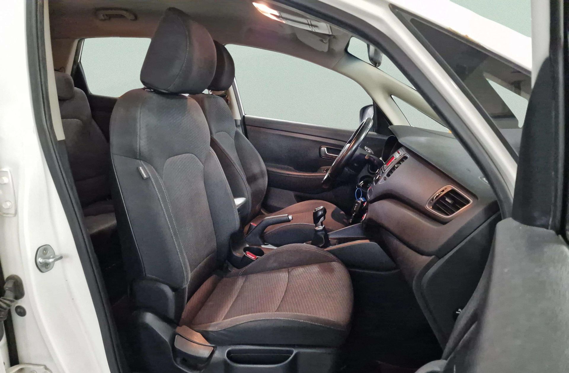 Kia Carens 1.7 CRDi VGT Concept Eco-Dynamics 7 plazas - foto 16