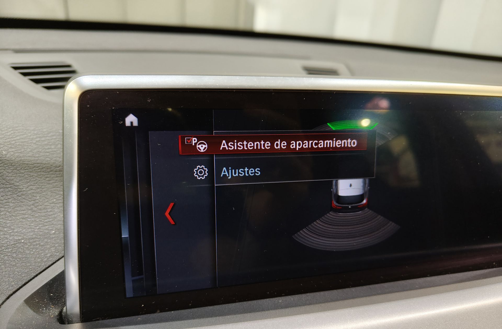 BMW X1 sDrive16d Business - foto 8