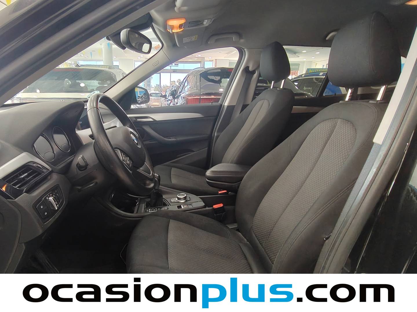 Foto asientos delanteros BMW X1 BMW X1 sDrive16d Business (116 CV)