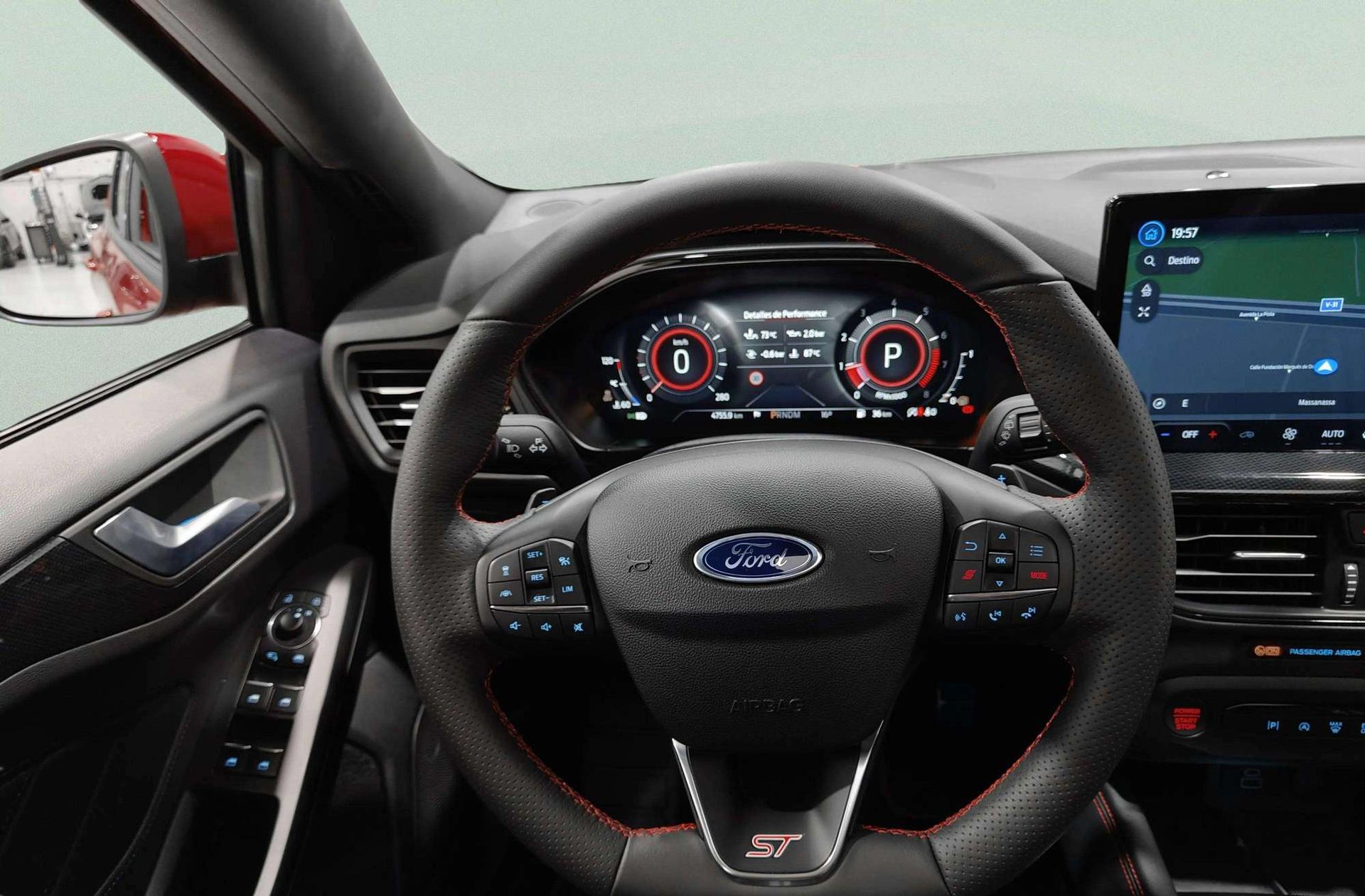 Ford Focus 2.3 EcoBoost ST - foto 34