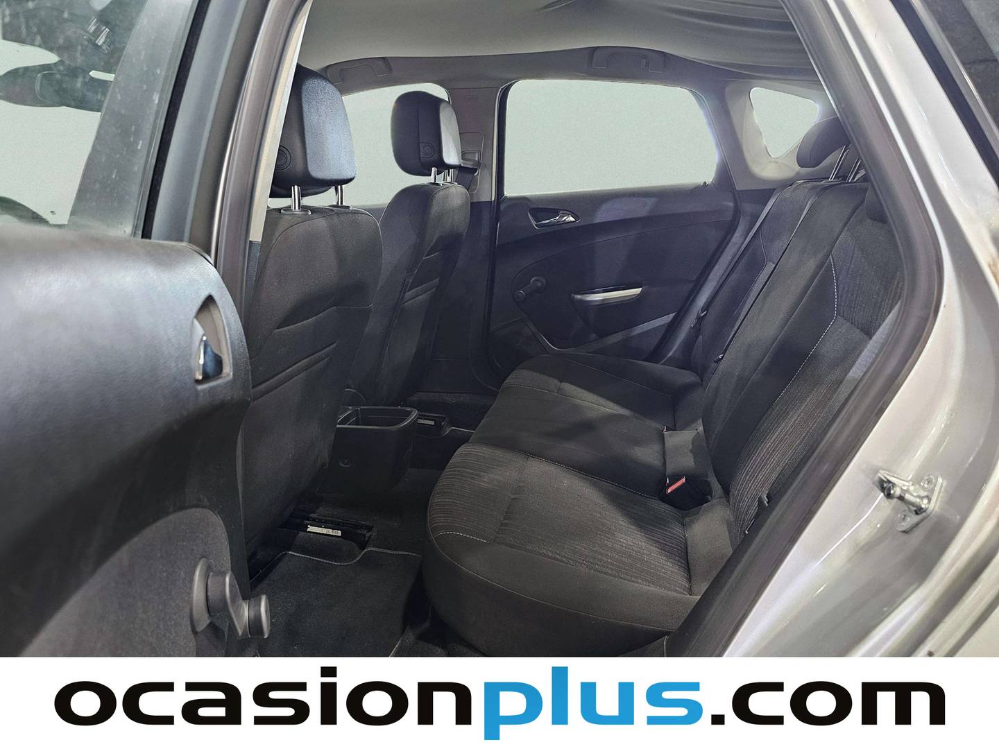 Foto asientos traseros Opel Astra Opel Astra 1.7 CDTI Enjoy (110 CV)