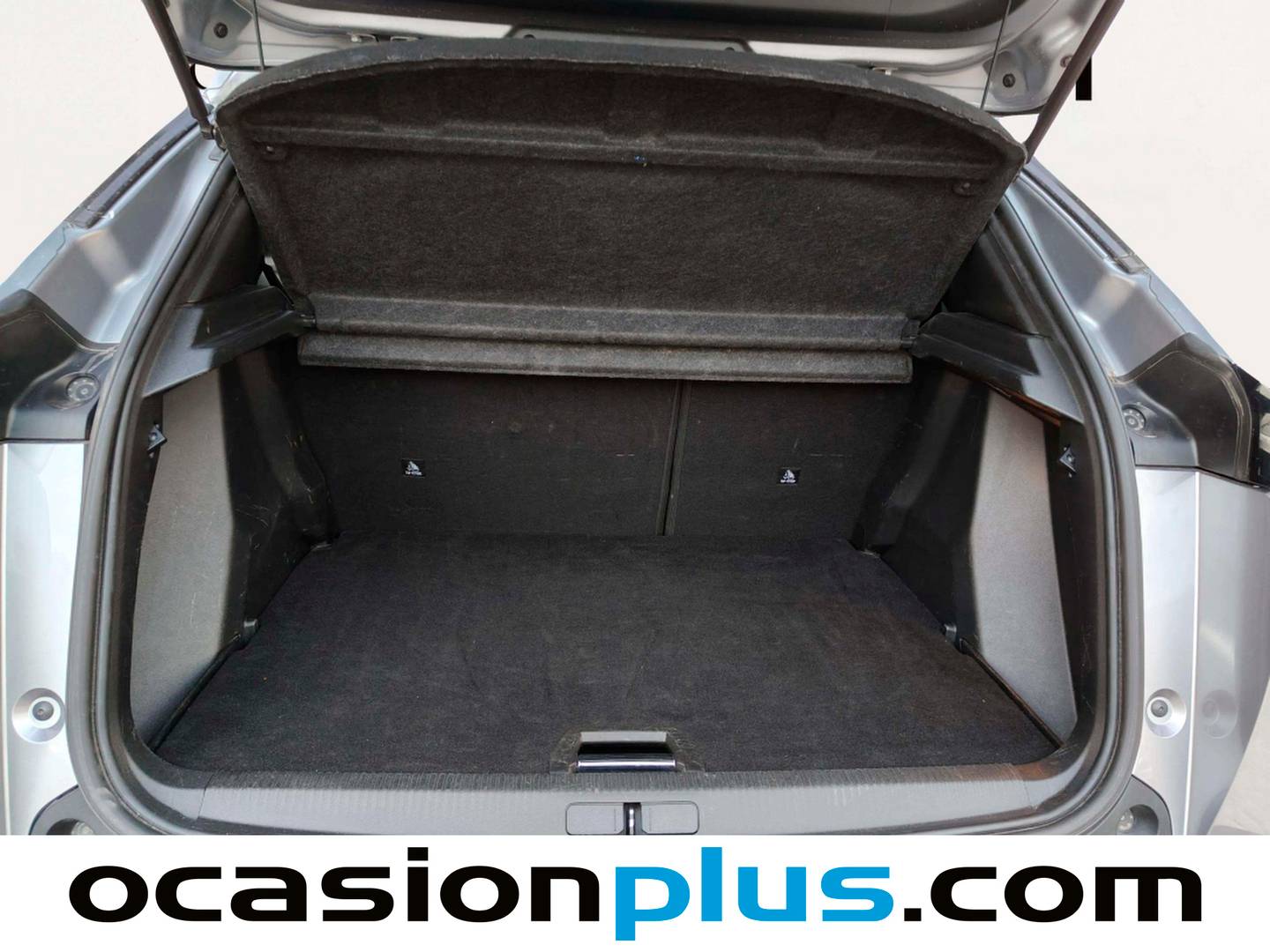 Fotos maletero Peugeot 2008 Peugeot 2008 Allure Hybrid eDCS6 (136 CV)