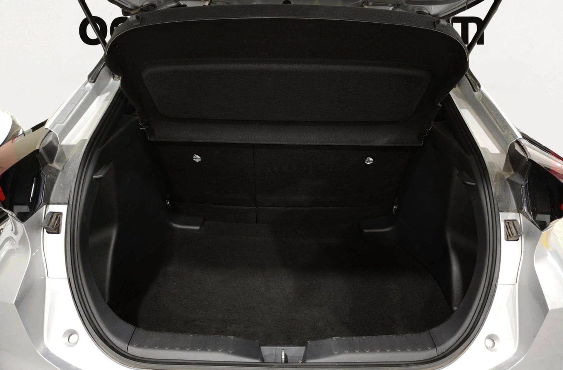 Toyota C-HR 140H Advance - foto 18