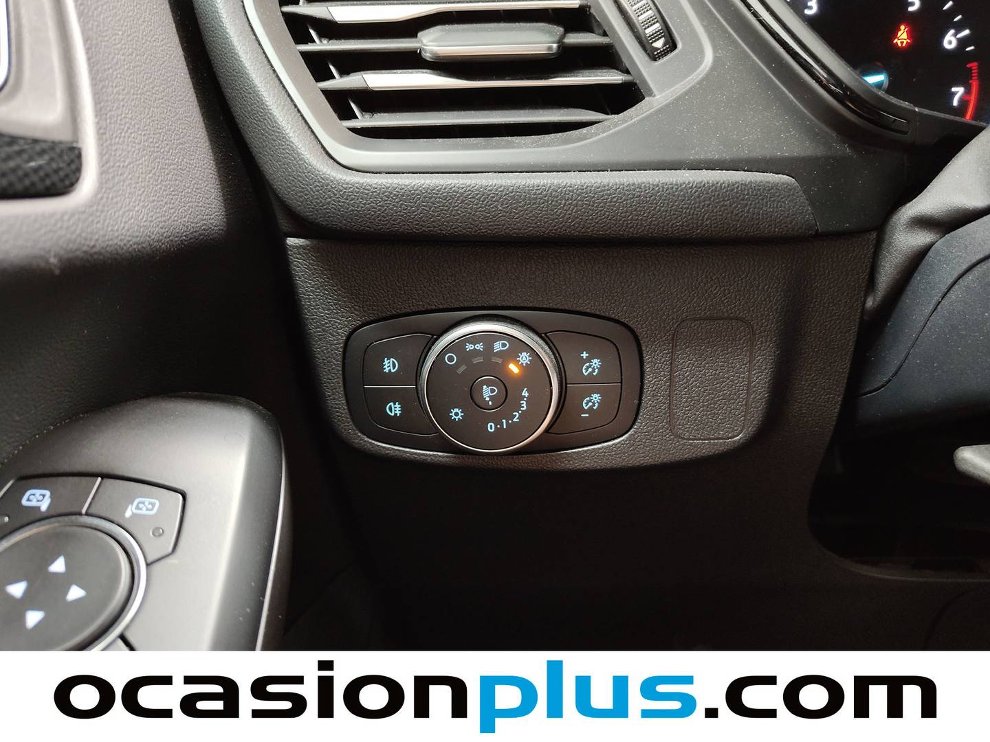 Acabados Ford Focus Ford Focus 1.0 Ecoboost MHEV ST-Line (125 CV)