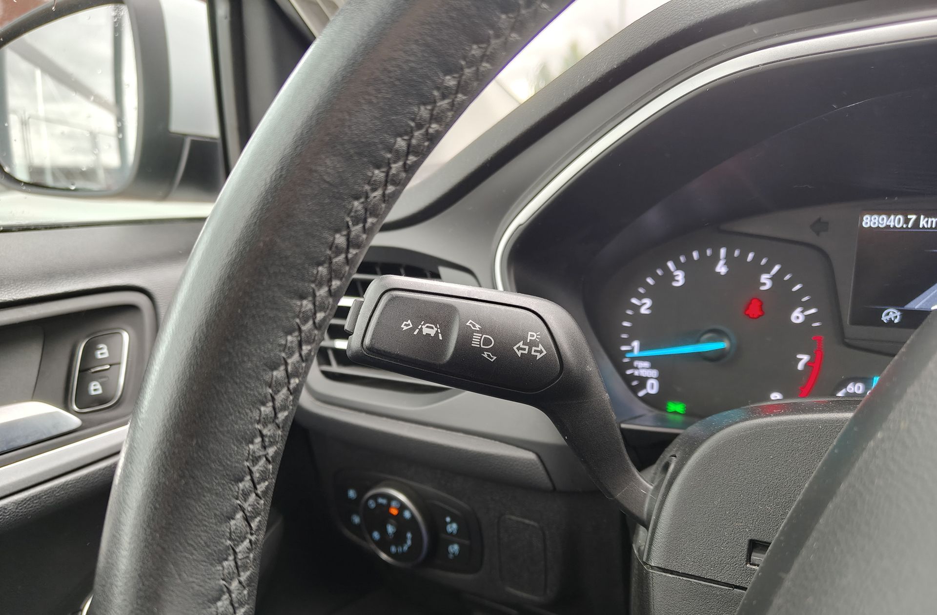 Ford Focus 1.0 EcoBoost Trend+ - foto 26