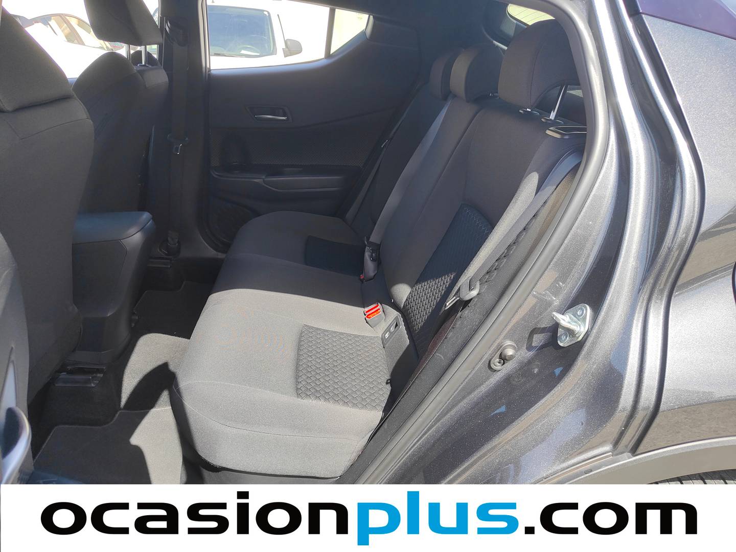 Foto asientos traseros Toyota C-HR Toyota C-HR 1.8 125H Active (122 CV)