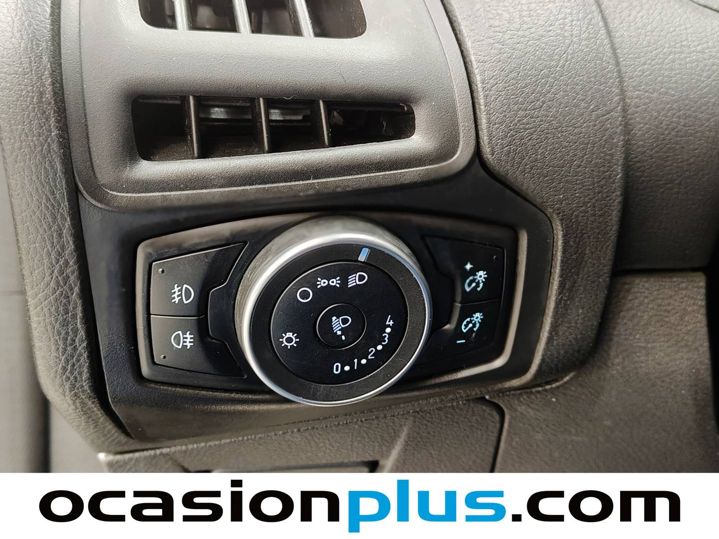 Foto Ford Focus Ford Focus 1.6 TI-VCT Trend+ (125 CV)