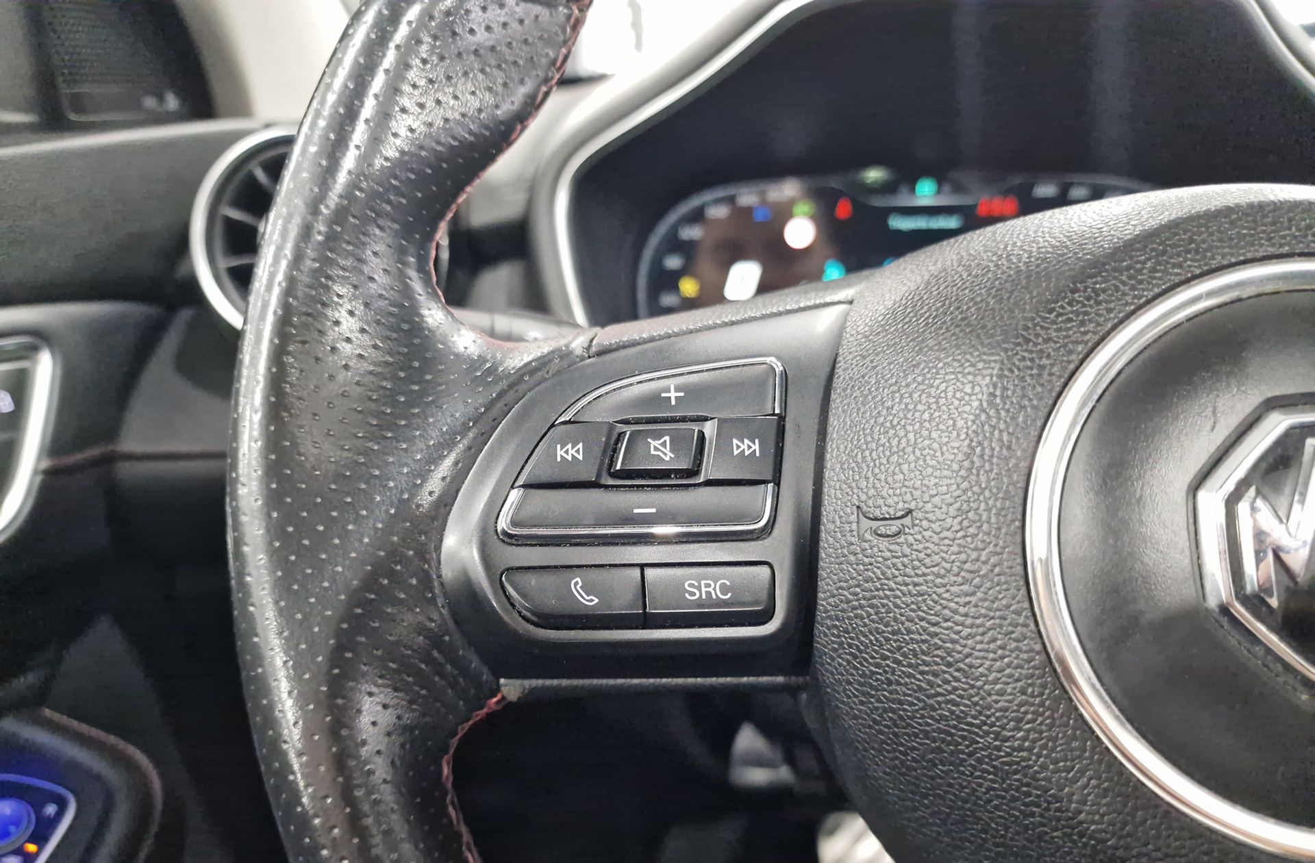 MG eHS 1.5 T-GDi PHEV Luxury - foto 34