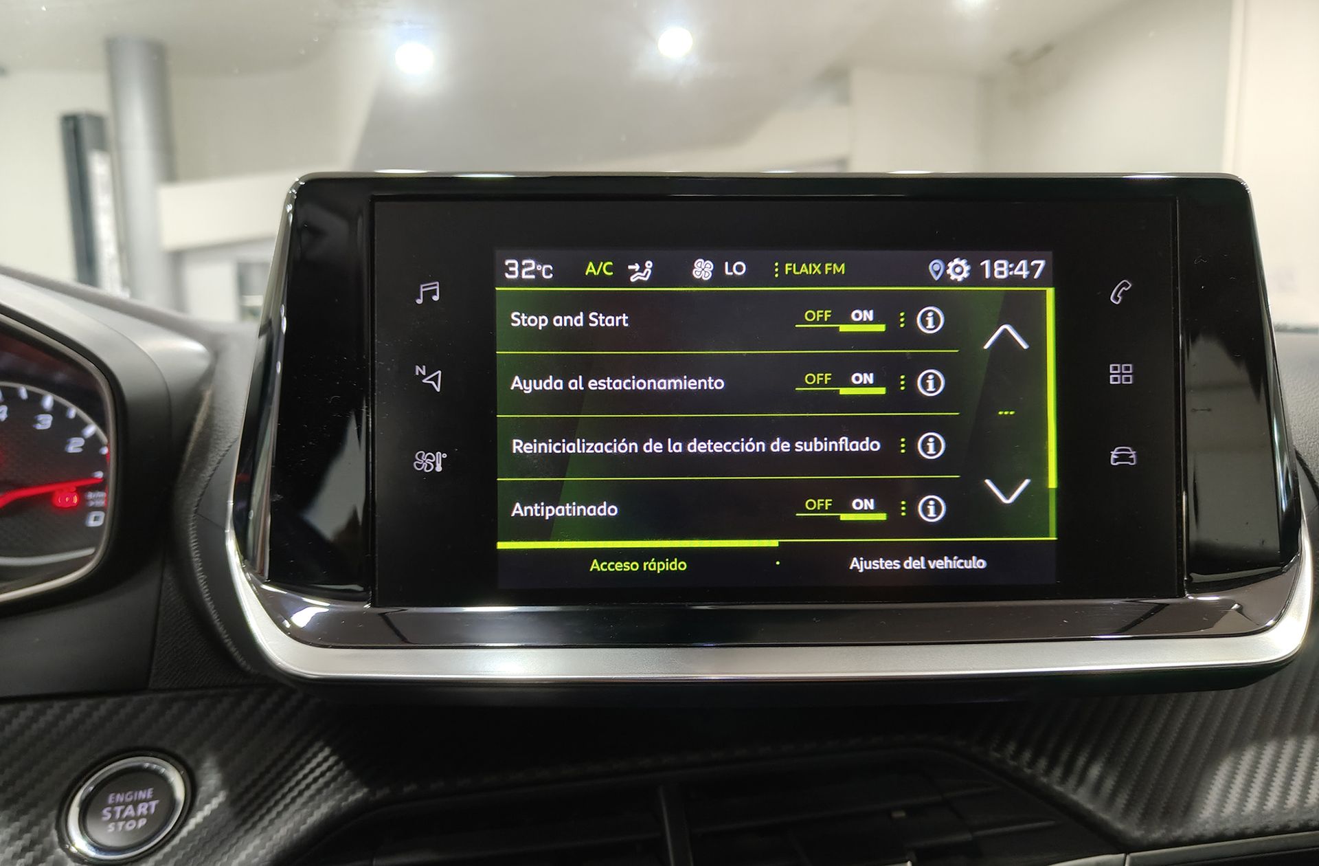 Peugeot 2008 PureTech 100 Allure - foto 37