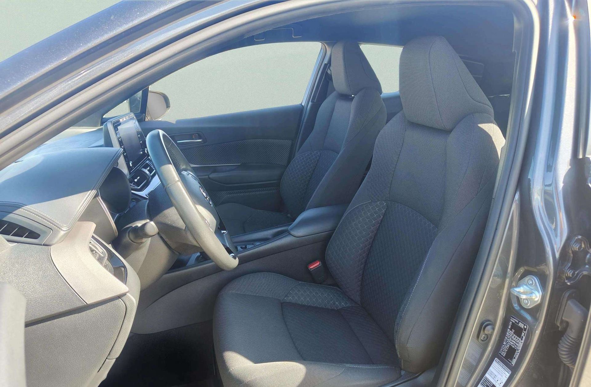 Toyota C-HR 1.8 125H Active - foto 9