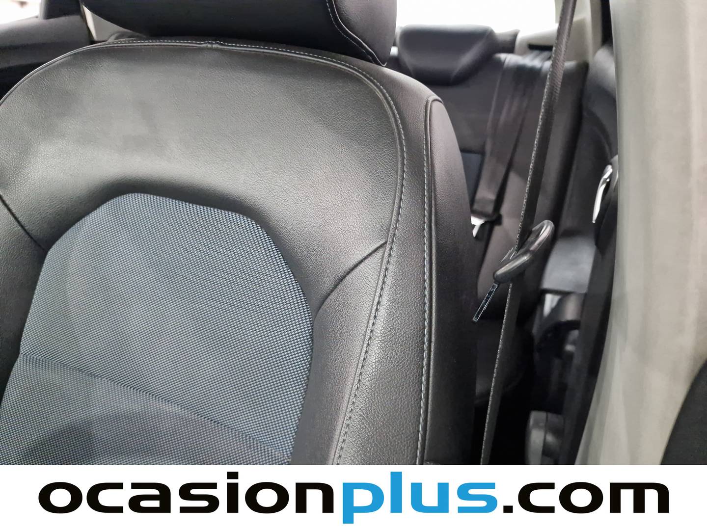 Extras y acabados del Seat Ibiza SEAT Ibiza 1.0 EcoTSI Style Connect (95 CV)