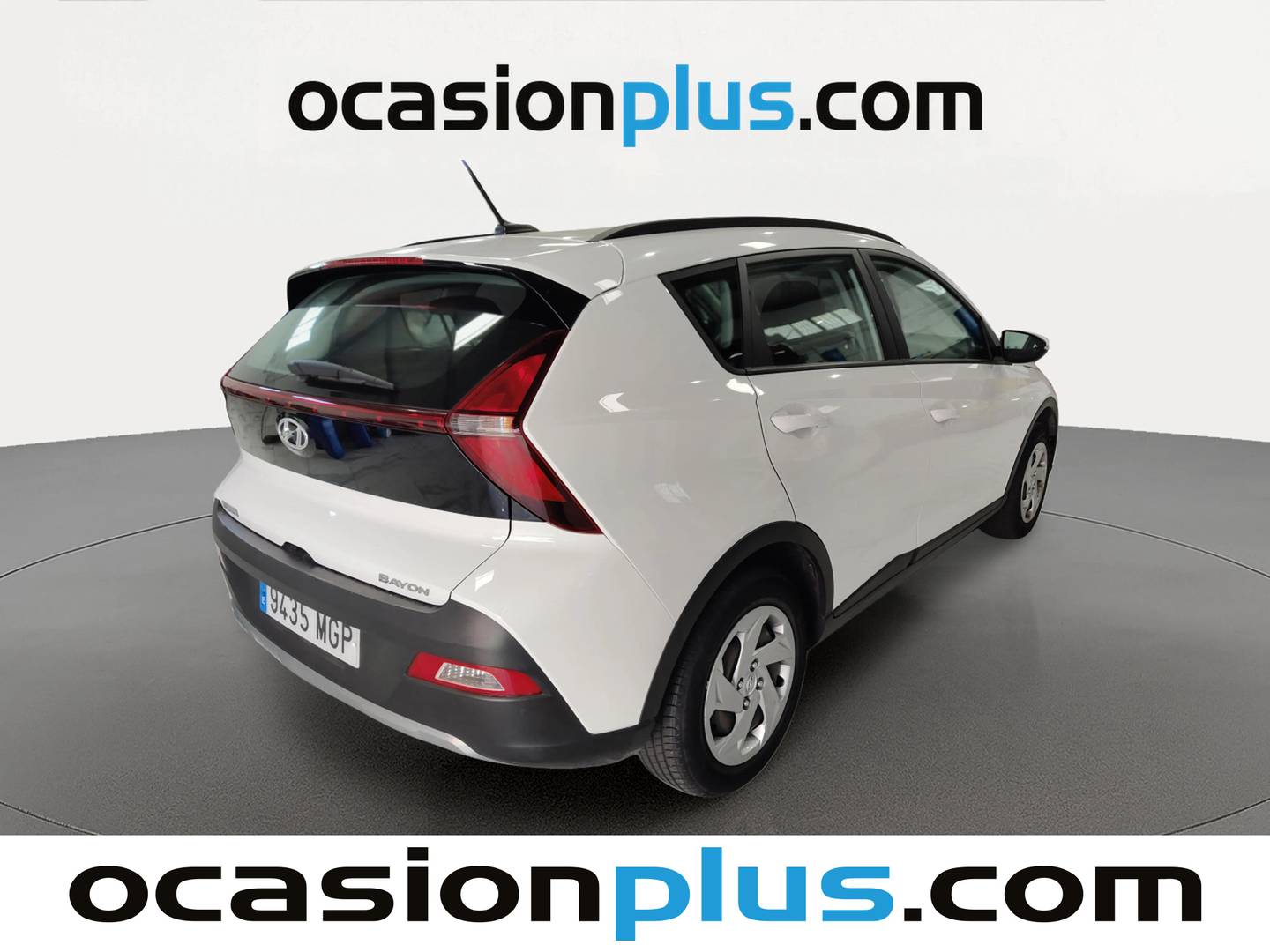 Foto trasera Hyundai Bayon Hyundai Bayon 1.2 MPI Essence (84 CV) derecha
