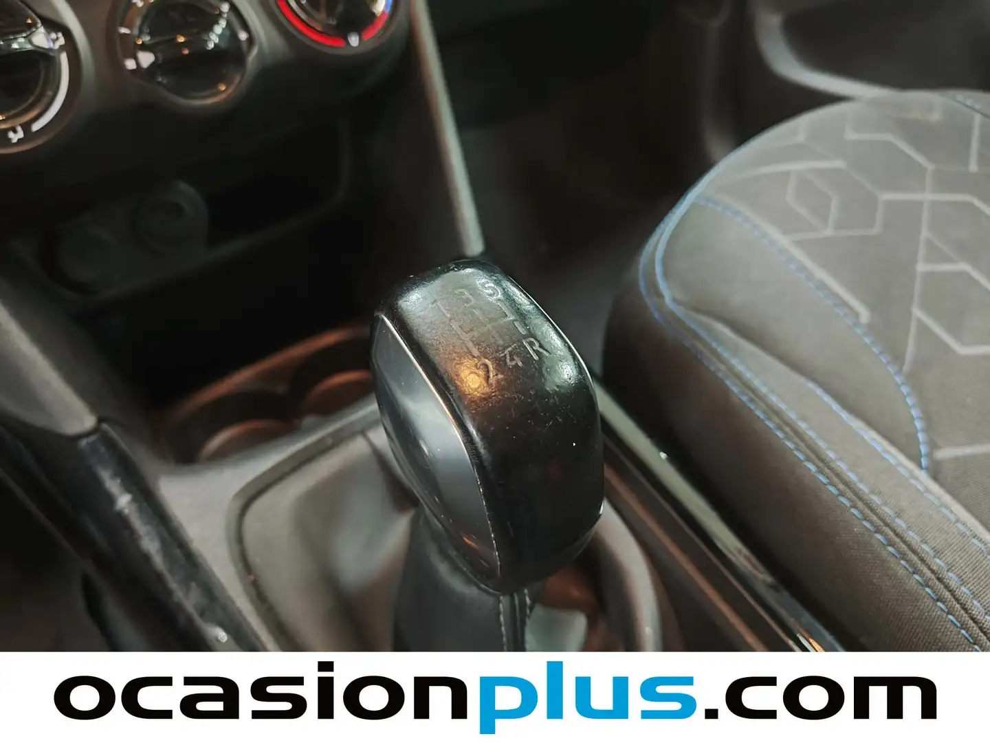 Foto Peugeot 2008 Peugeot 2008 PureTech Signature  (82 CV)