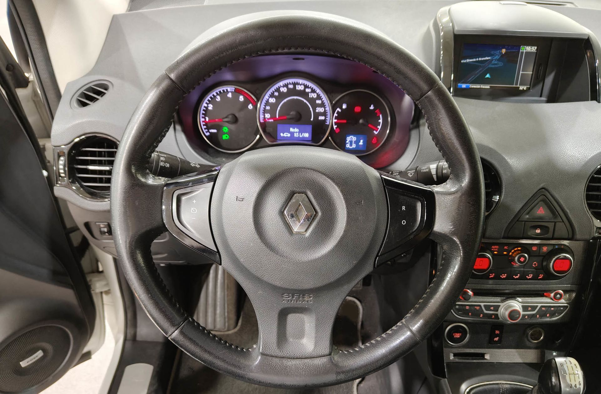 Renault Koleos 2.0 dCi Bose Edition 4x2 - foto 18