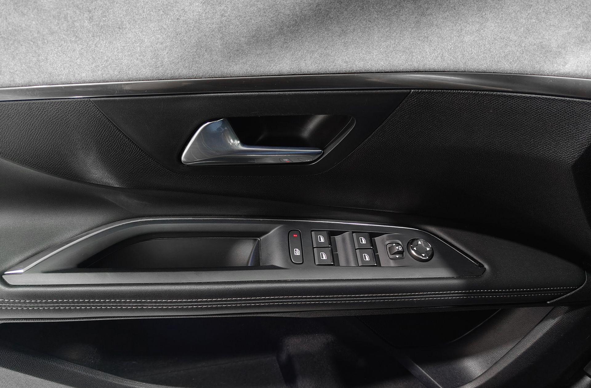 Peugeot 5008 BlueHDi 130 GT EAT8 7 plazas - foto 42