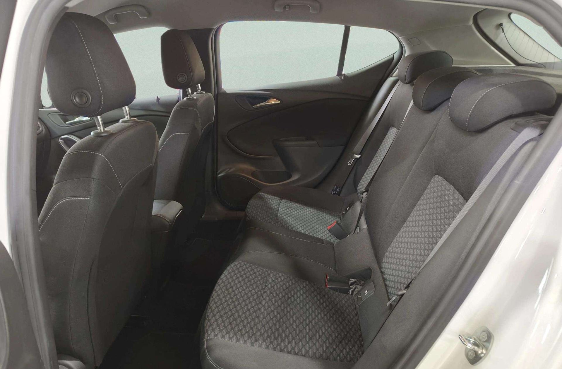 Opel Astra 1.0 Turbo Selective - foto 9