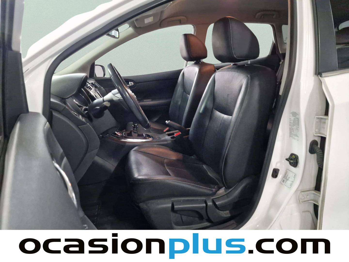 Foto asientos delanteros Nissan PULSAR Nissan Pulsar dCi 110 Tekna (110 CV)