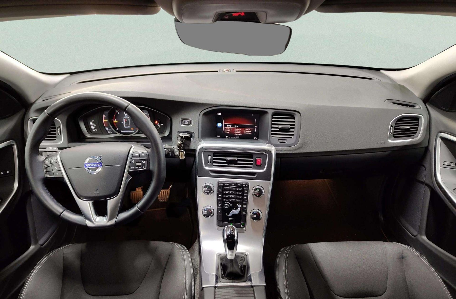 Volvo V60 D3 Kinetic - foto 6