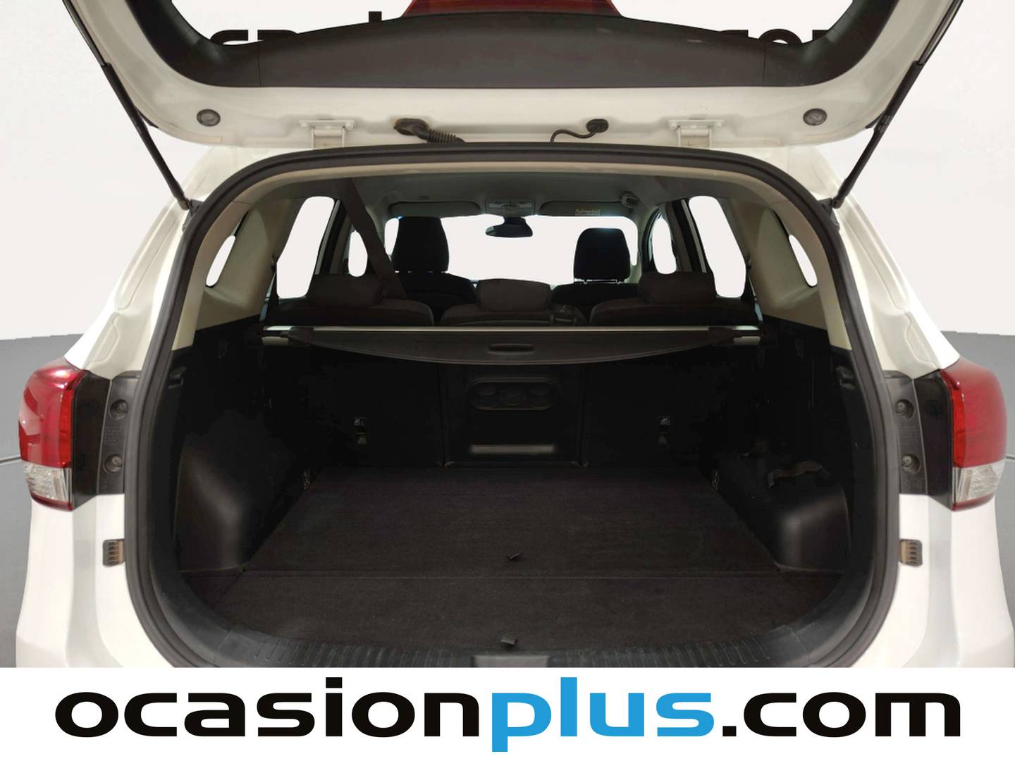 Fotos maletero KIA Carens KIA Carens 1.6 GDi Drive (135 CV)