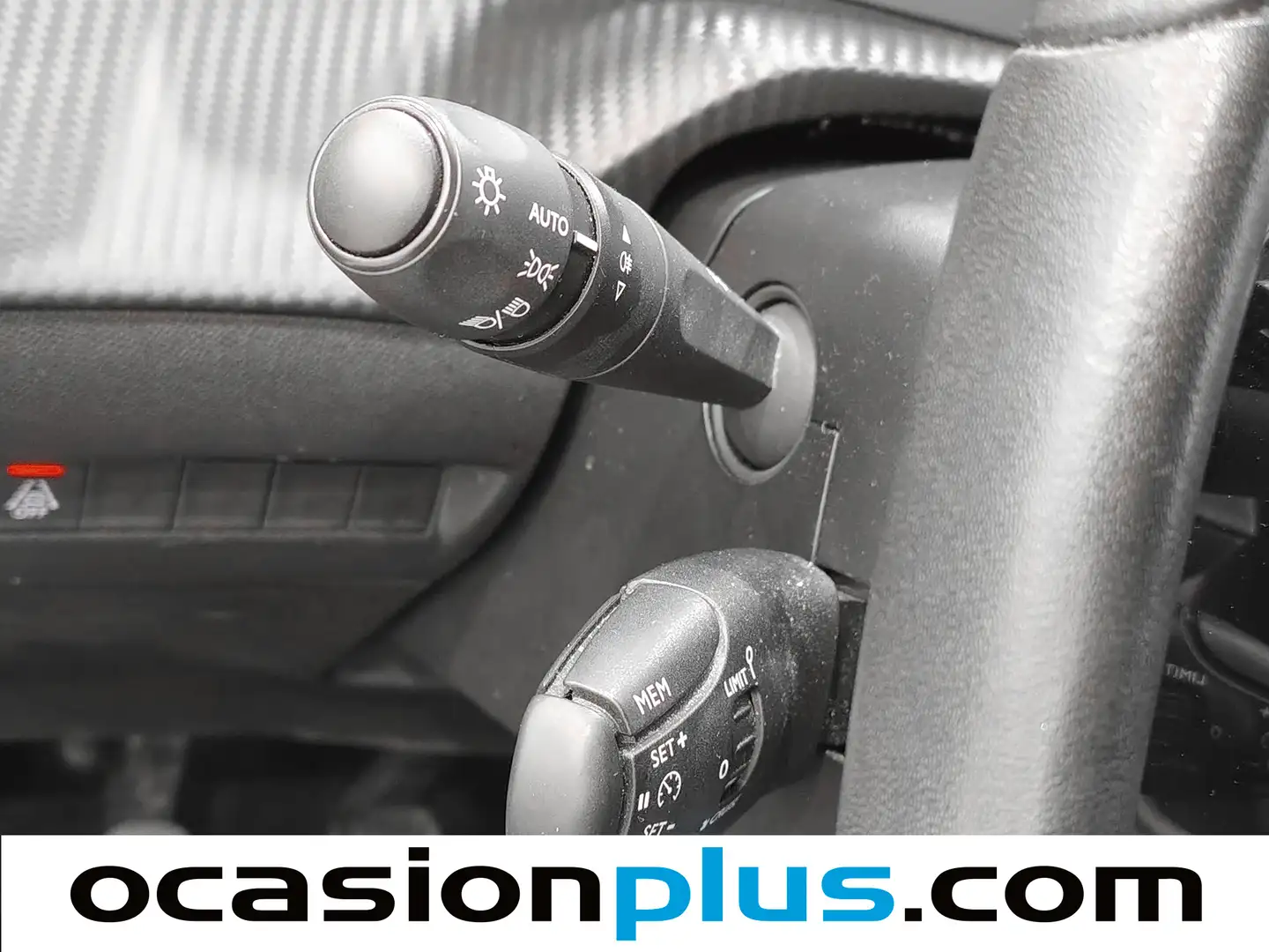 Foto Peugeot 2008 Peugeot 2008 PureTech 100 S&S Allure (100 CV)