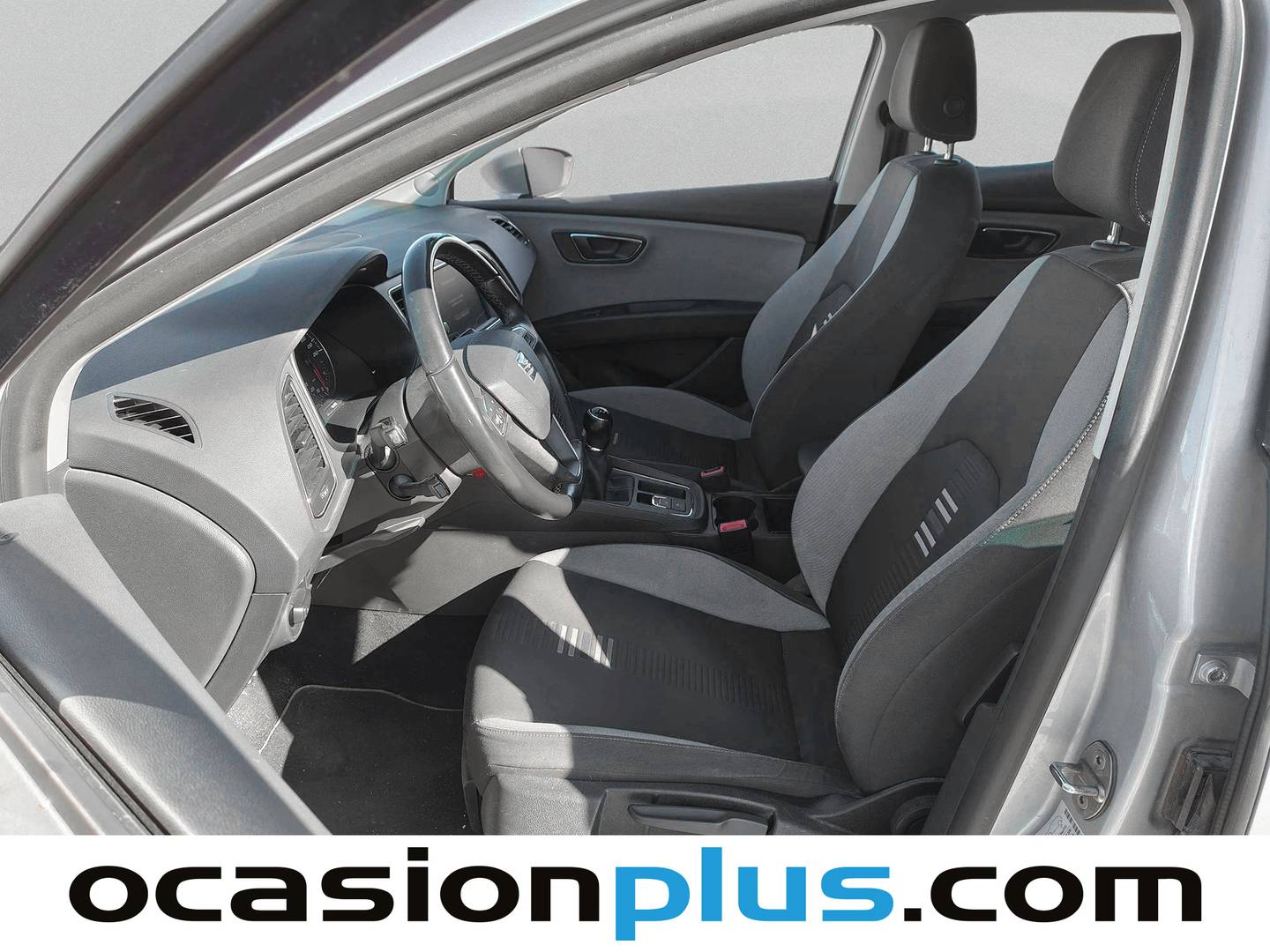 Foto asientos delanteros Seat León Seat León 1.2 TSI S&S Style Visio Nav (110 CV)