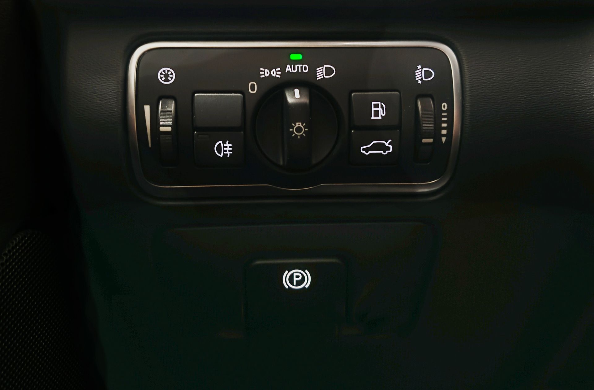 Volvo XC60 D3 Kinetic - foto 13