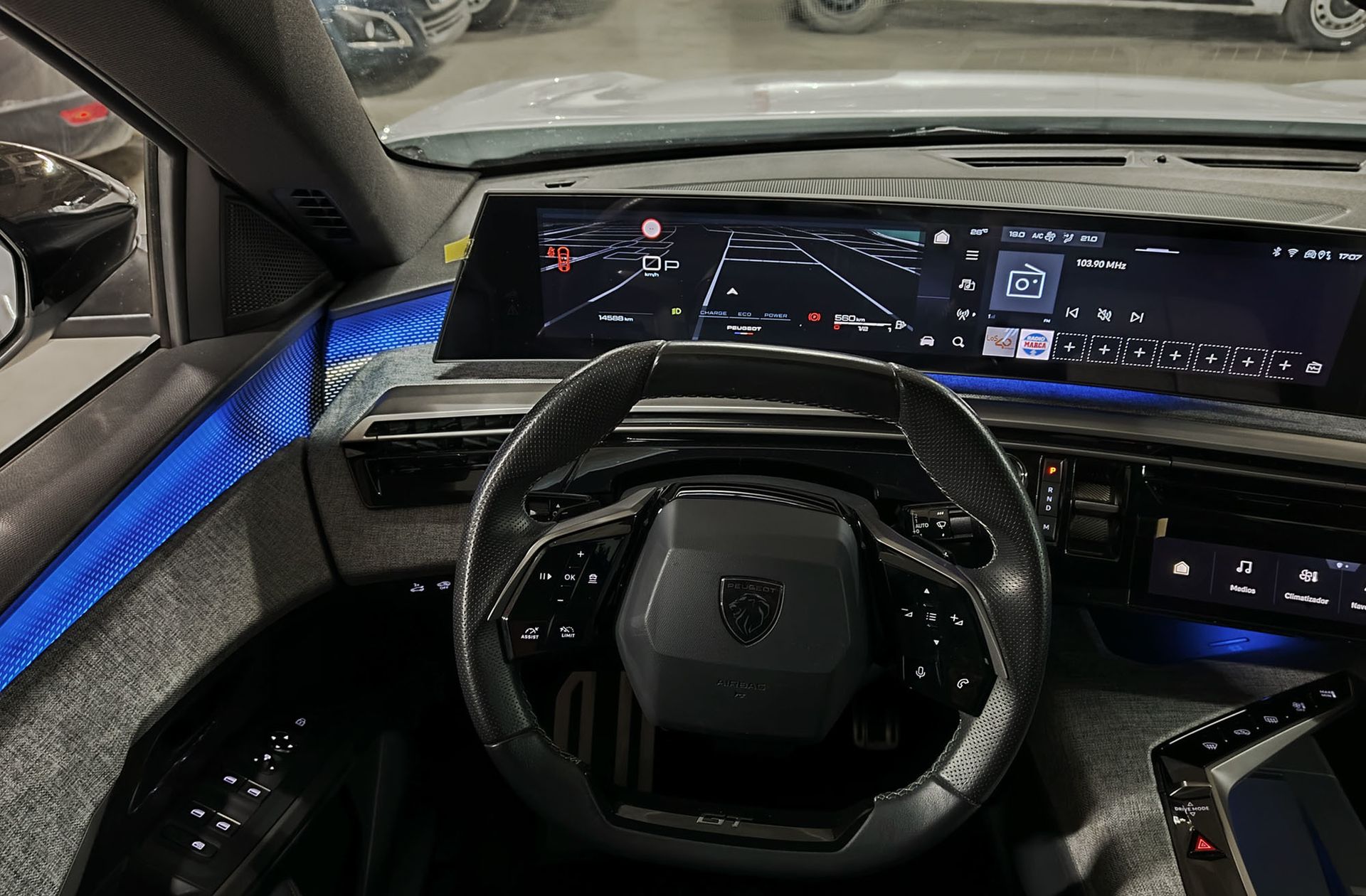 Peugeot 3008 GT eDCS6 - foto 24