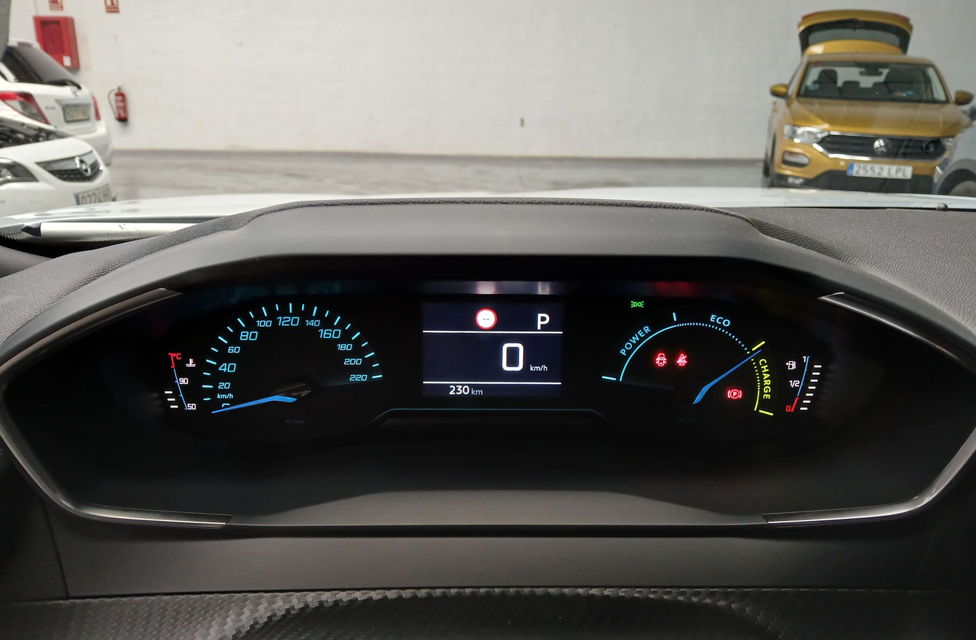 Peugeot 2008 Edition Hybrid eDCS6 - foto 23