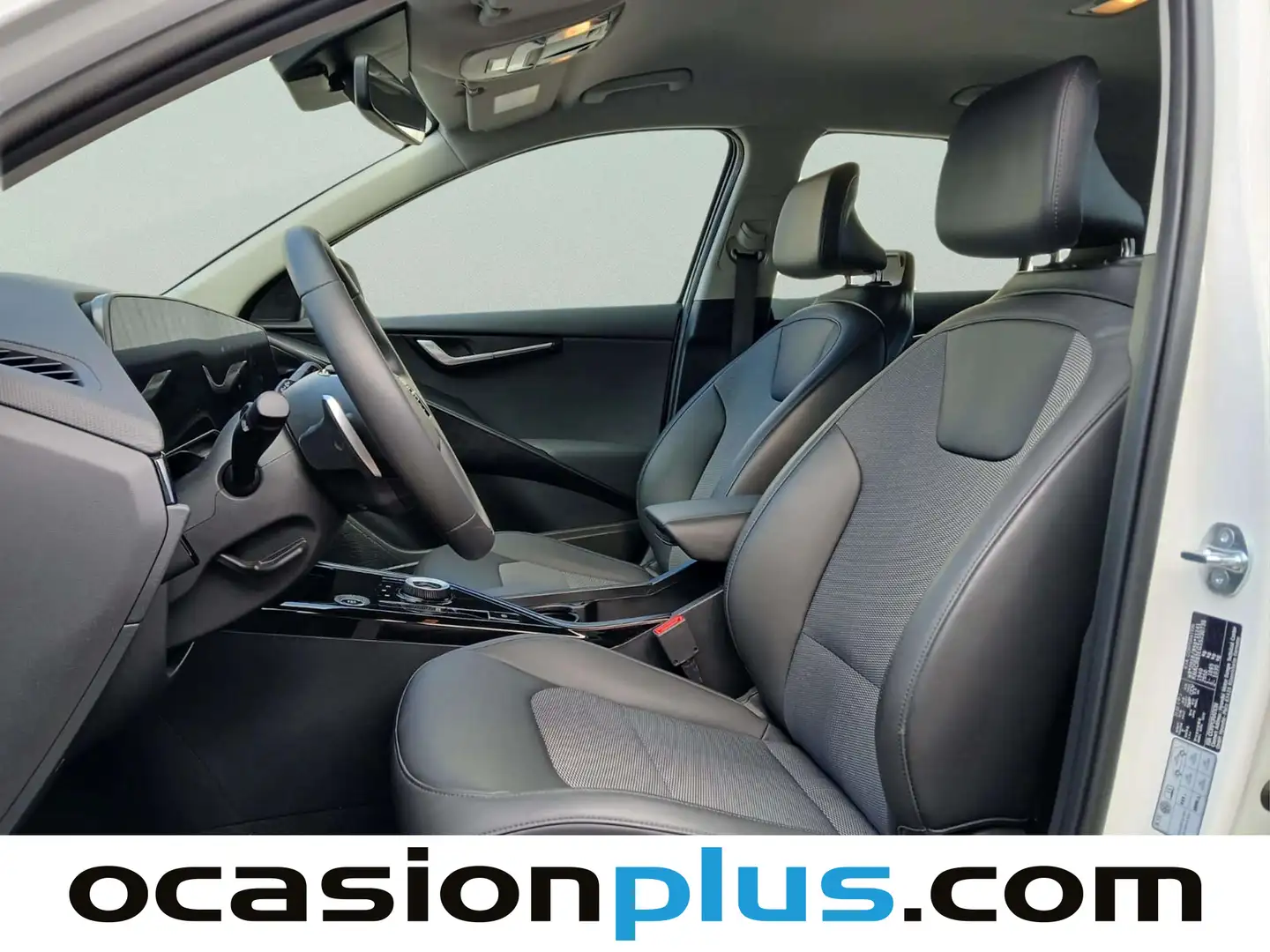 Foto KIA Niro Kia Niro 1.6 GDi HEV Drive (141 CV)