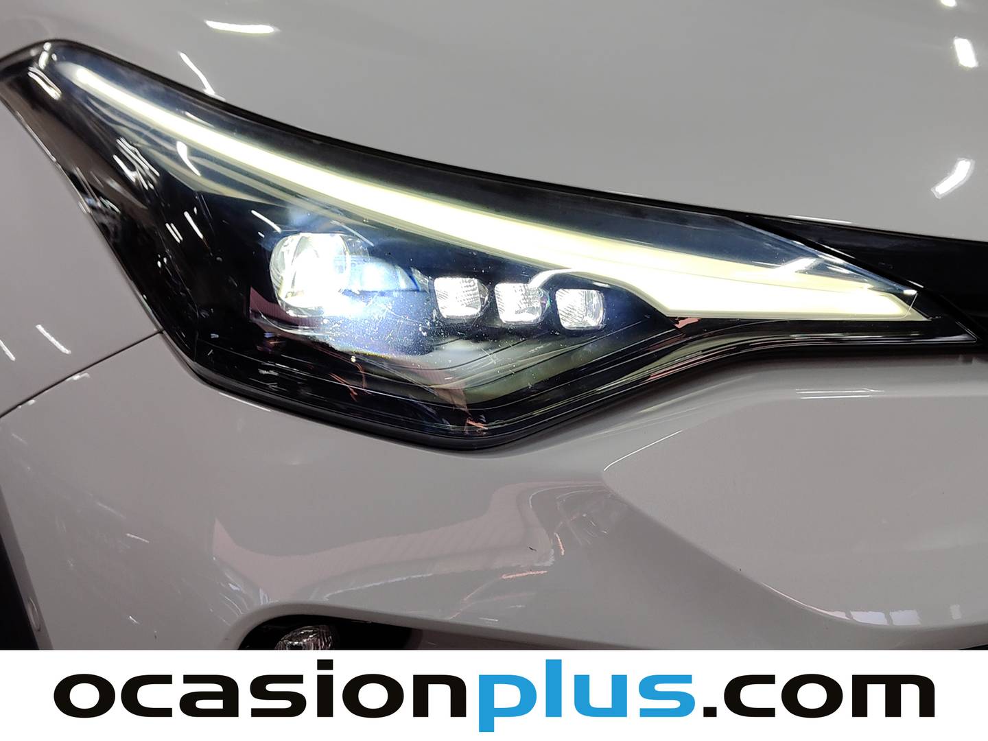 Paquetes del Toyota C-HR Toyota C-HR 180H GR Sport (184 CV)