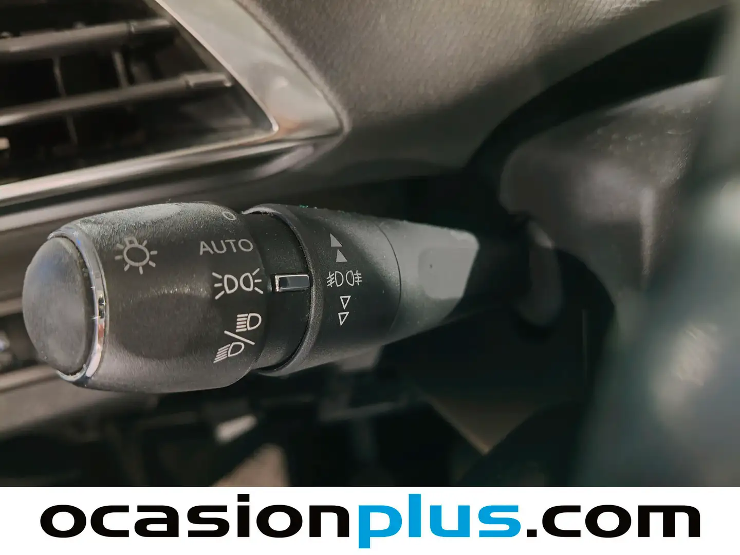 Foto Peugeot 3008 Peugeot 3008 PureTech 130 S&S Allure (130 CV)