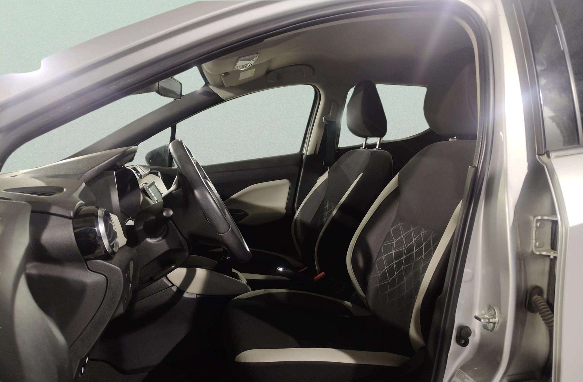 Nissan Micra IG-T N-Design Chrome - foto 10