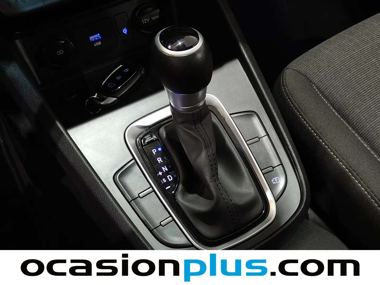 Foto Hyundai Kona Hyundai Kona 1.6 GDI HEV Tecno 2C DCT  (141 CV)