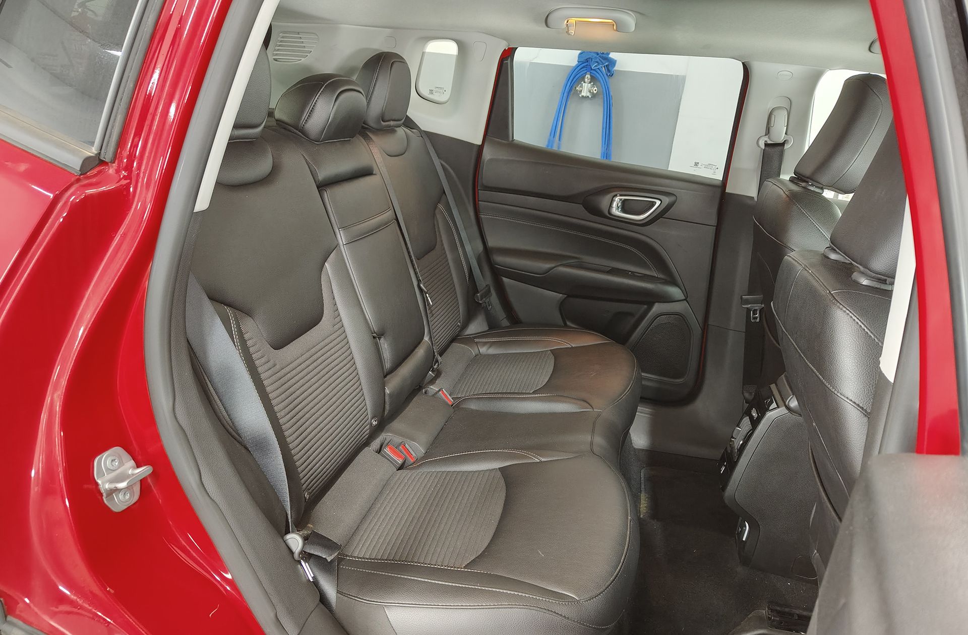 Jeep Compass 1.3 Gse Night Eagle FWD - foto 20