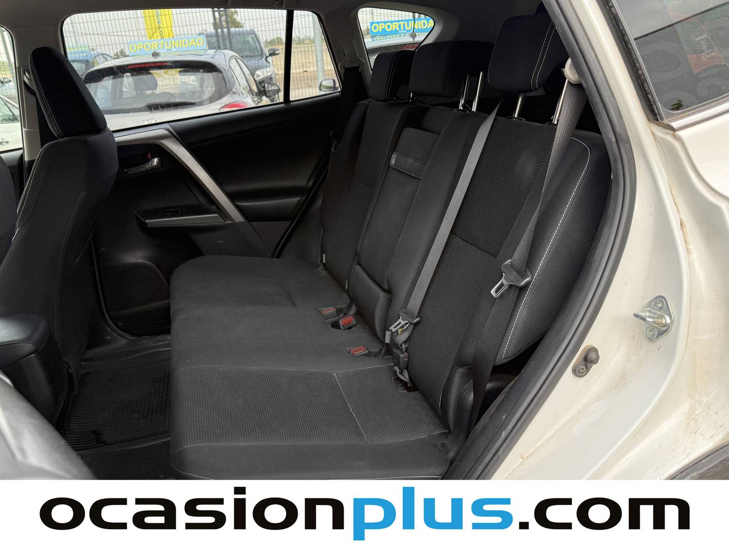 Foto asientos traseros Toyota Rav4 Toyota Rav4 2.5l hybrid Advance 2WD (197 CV)