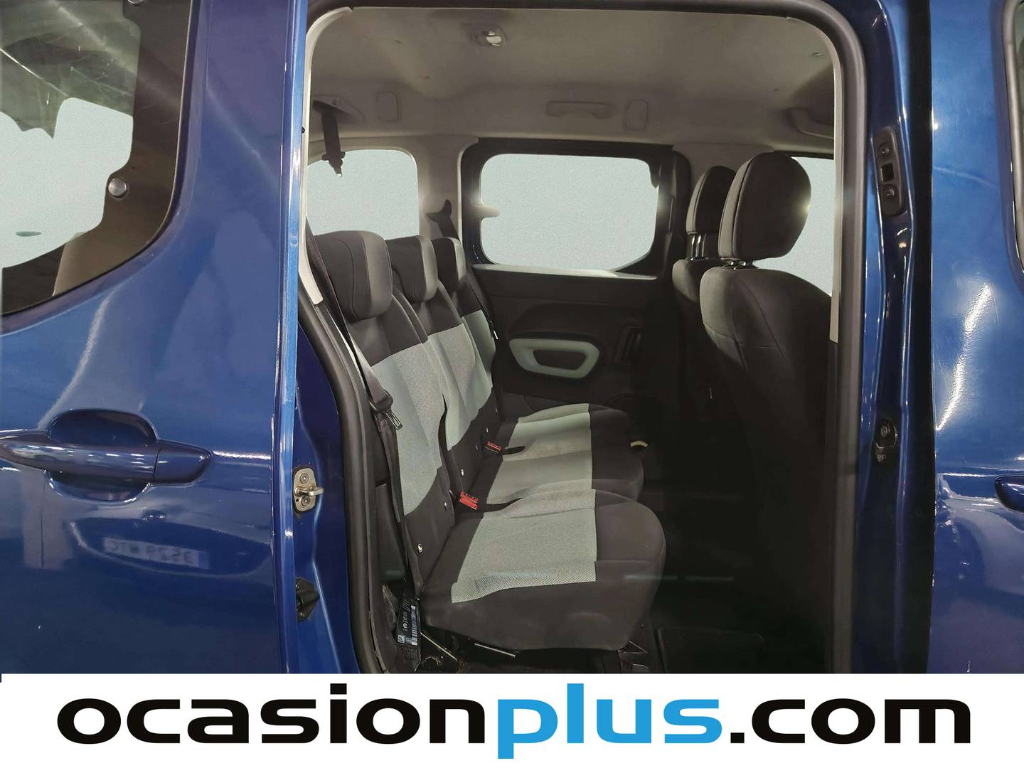 Citroën Berlingo Citroën Berlingo Combi PureTech 110 S&S Talla M Feel (110 CV) Semi-camperizada al mejor precio