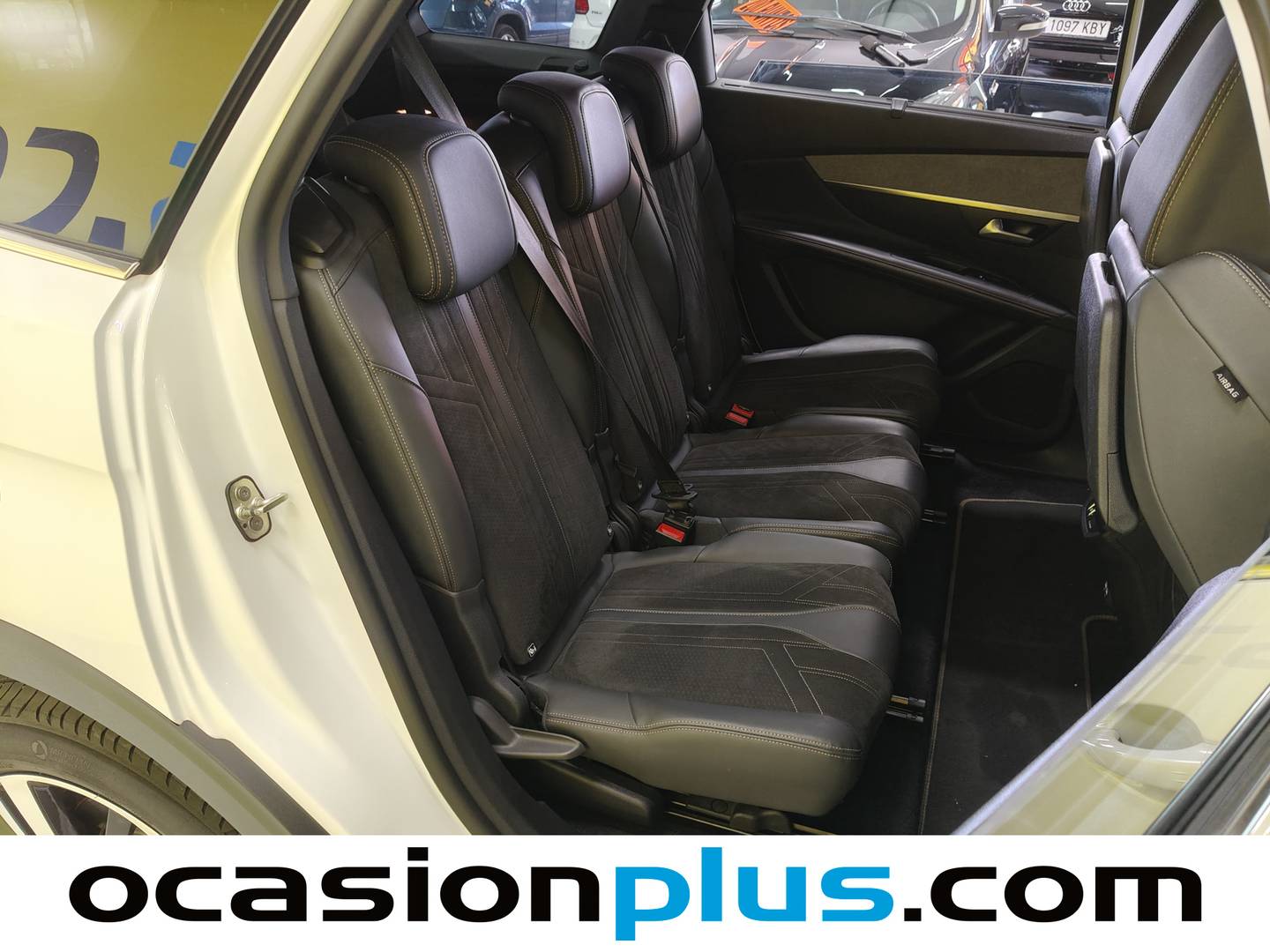 Foto asientos traseros Peugeot 5008 Peugeot 5008 PureTech 130 S&S GT 7 Plazas (130 CV)