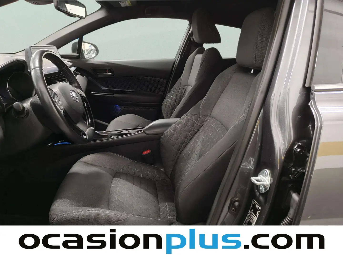 Foto Toyota C-HR Toyota C-HR 1.8 125H Advance (122 CV)