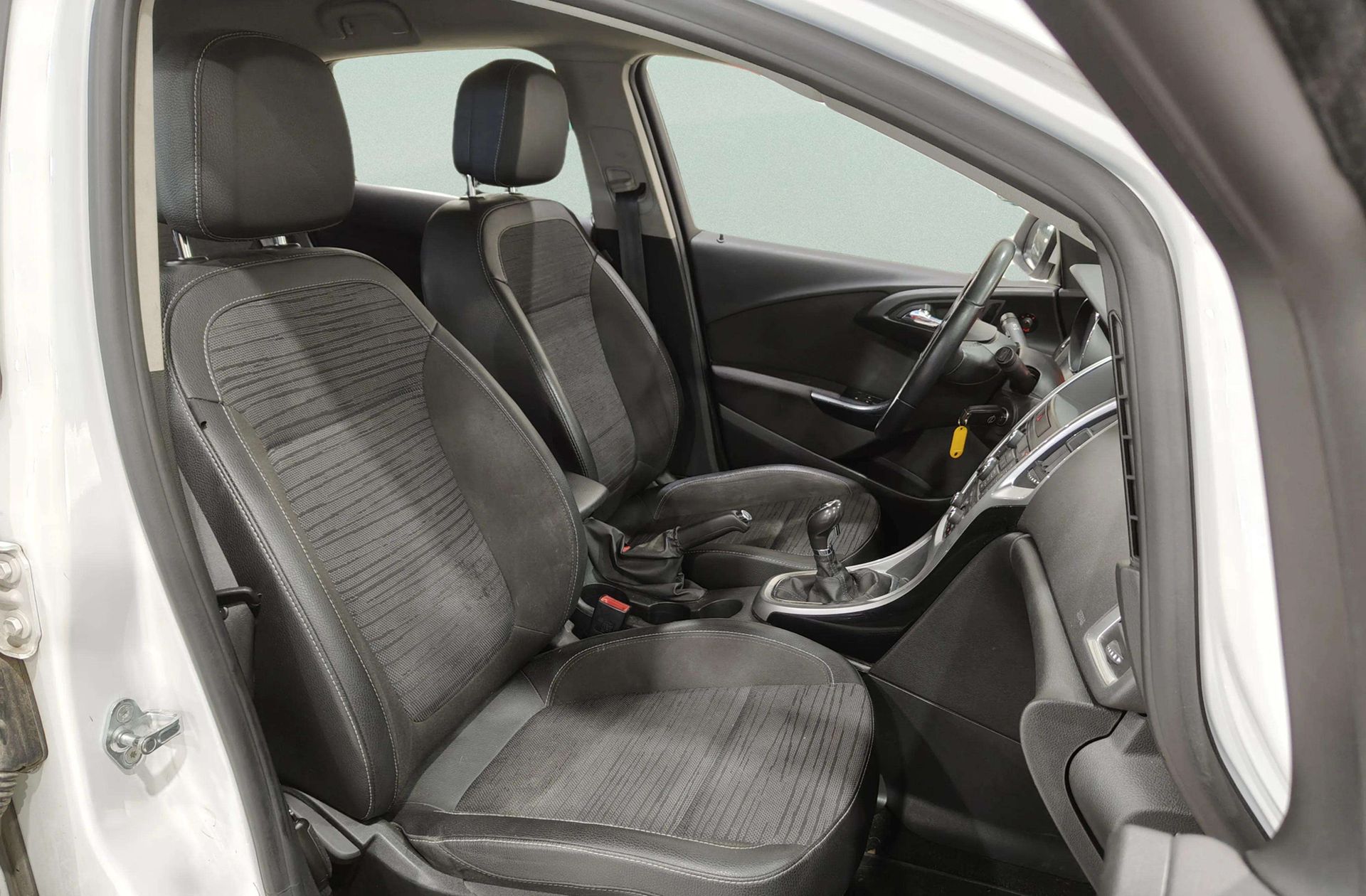 Opel Astra 2.0 CDTi Excellence - foto 17