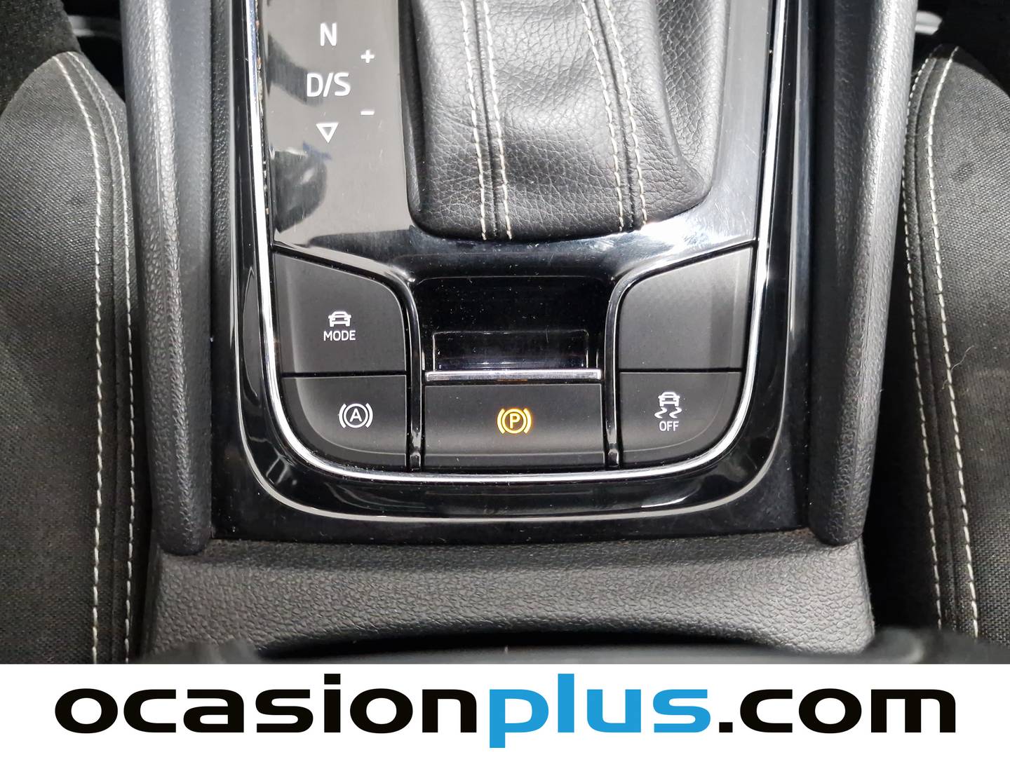 Skoda Karoq Skoda Karoq 1.5 TSI ACT Sportline DSG (150 CV) gasolina
